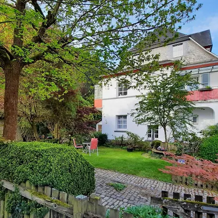 Ferienwohnungen-in-bacharach باشاراش